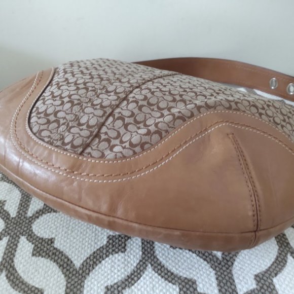 Coach Shoulder Bag - Picture 9 of 16